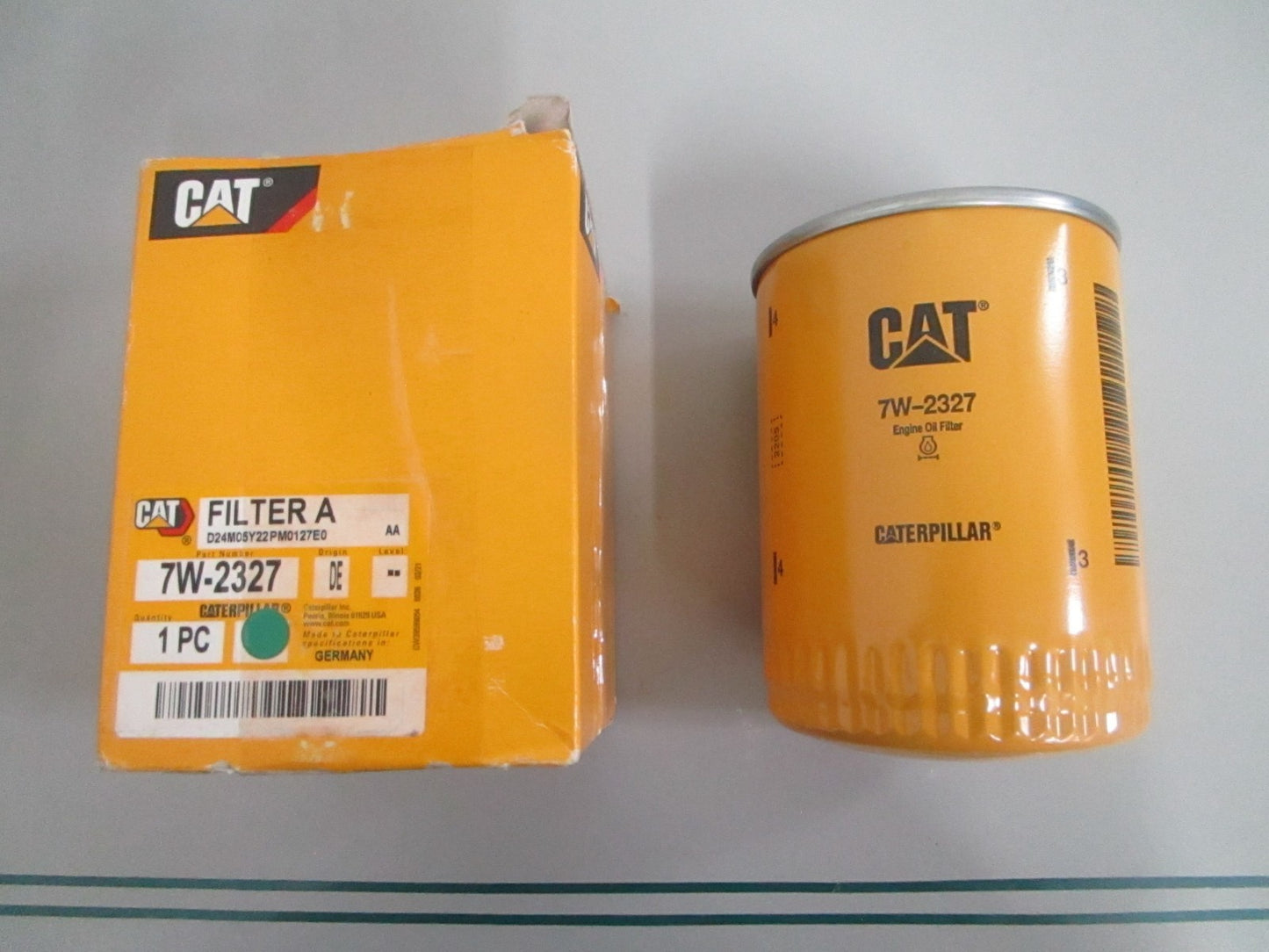Caterpillar 7W-2327 Standard Efficiency Engine Oil Filter NEW OEM 0820