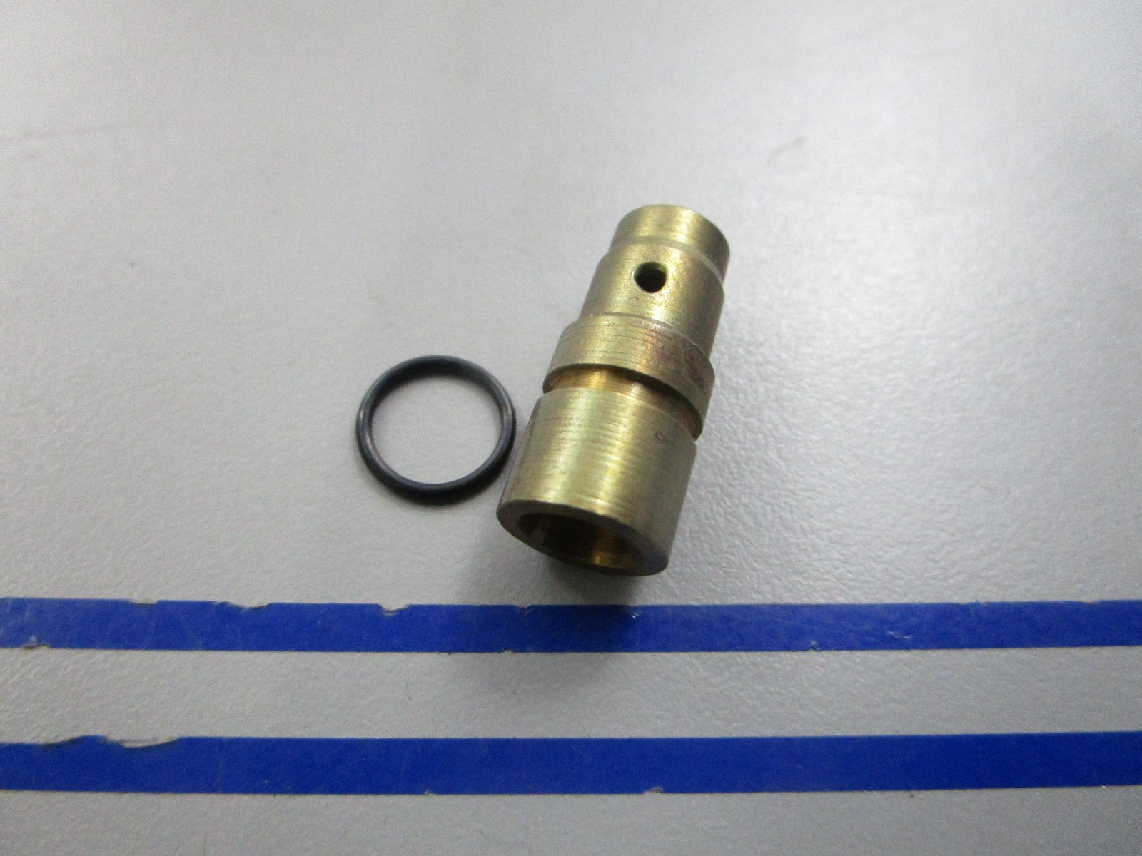 NEW OEM 391155 0391155 OMC Johnson Evinrude Seal & O-Ring Assembly 0810