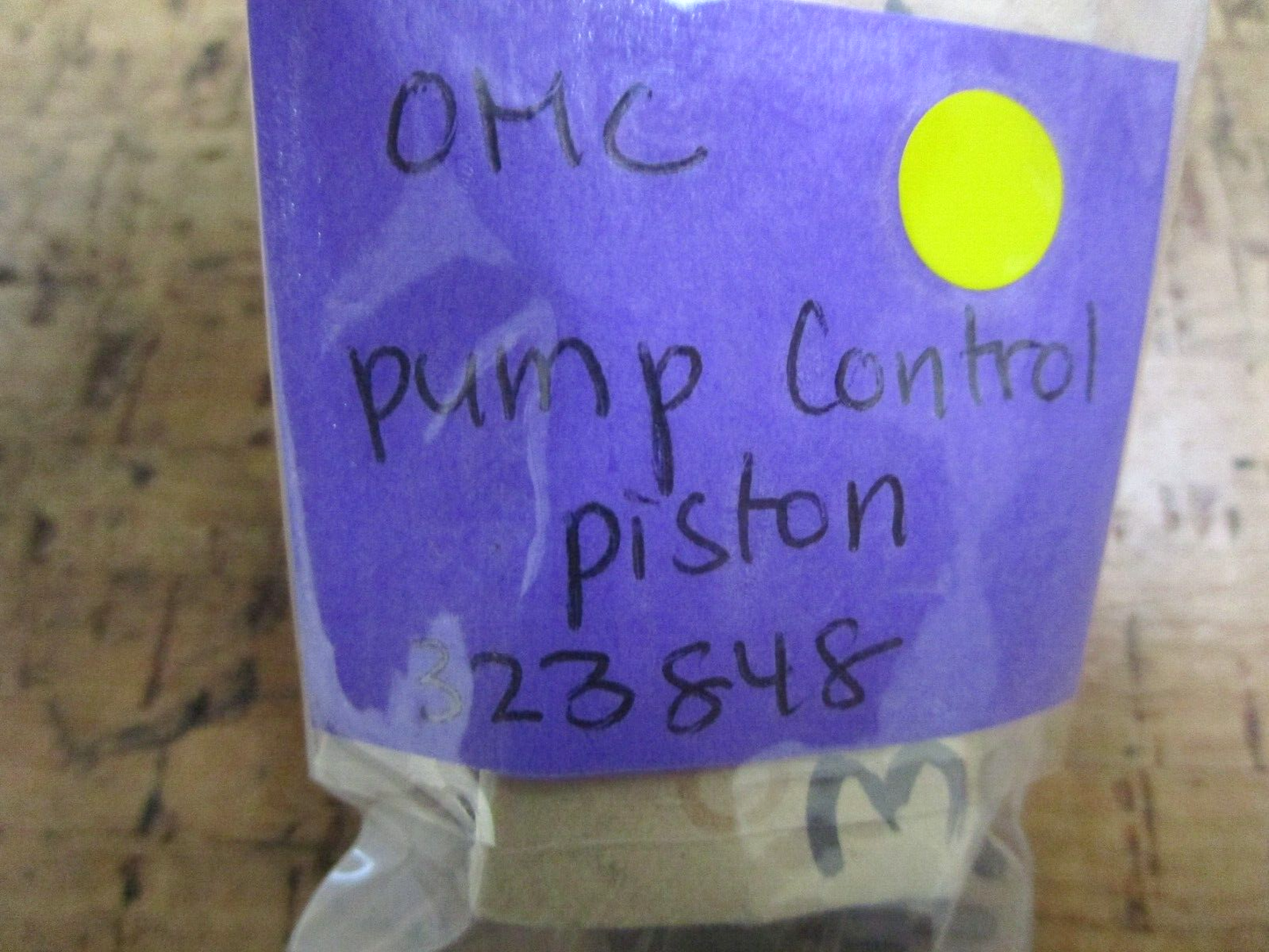 *NEW OEM* 0750 OMC Johnson Evinrude TRIM/TILT PISTON 323848 0323848