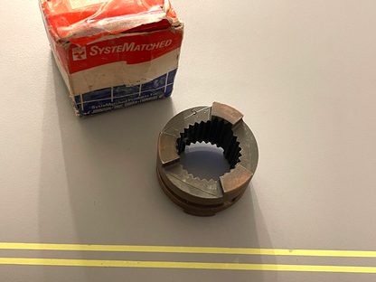 *NEW OEM* 0750 OMC Johnson Evinrude CLUTCH DOG 914714 0914714