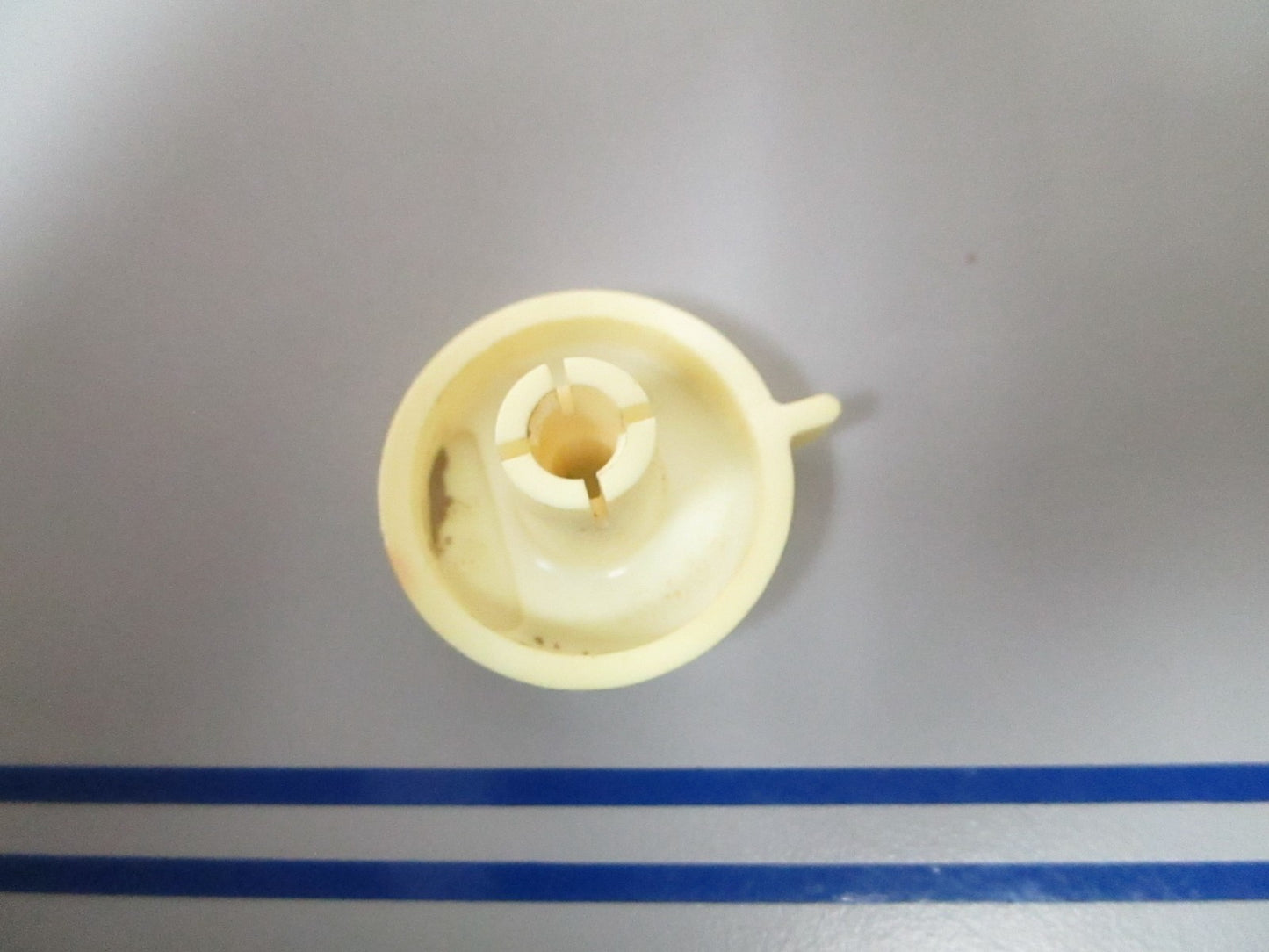 NEW OEM 205883 0205883 OMC Johnson Evinrude Adjustment Knob 0720