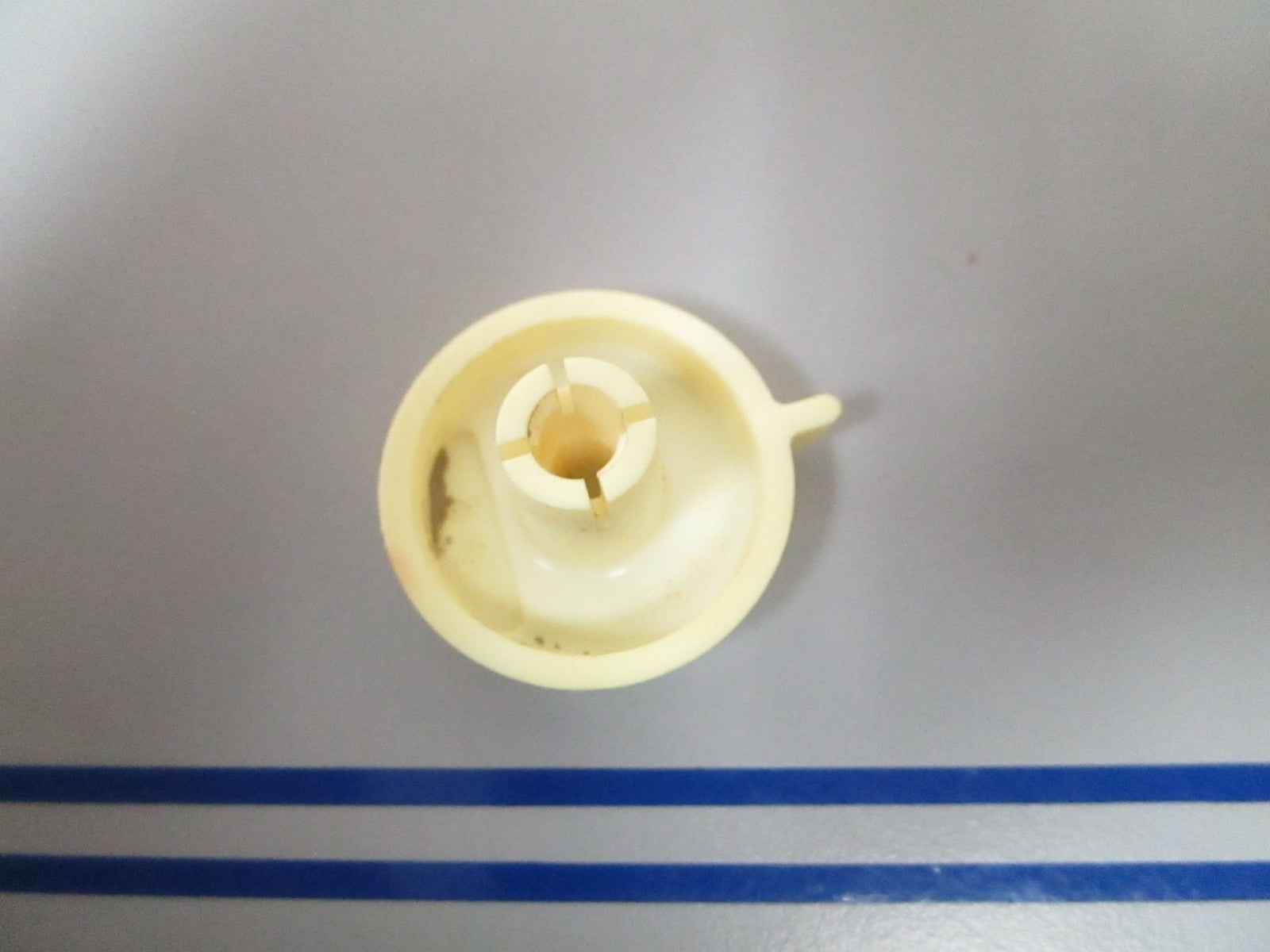 NEW OEM 205883 0205883 OMC Johnson Evinrude Adjustment Knob 0720