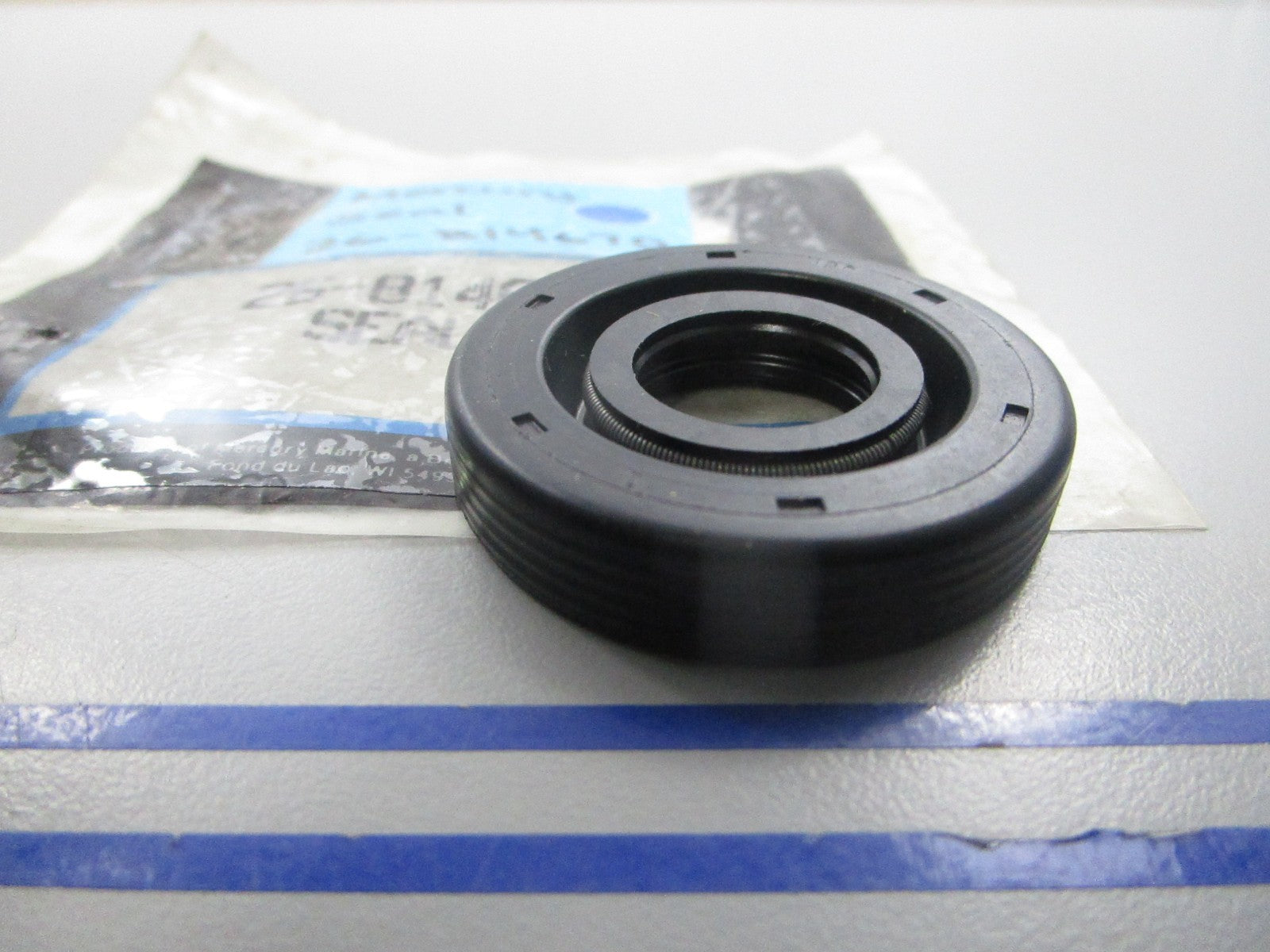NEW OEM 26-814670 Mercury Quicksilver Seal 0810