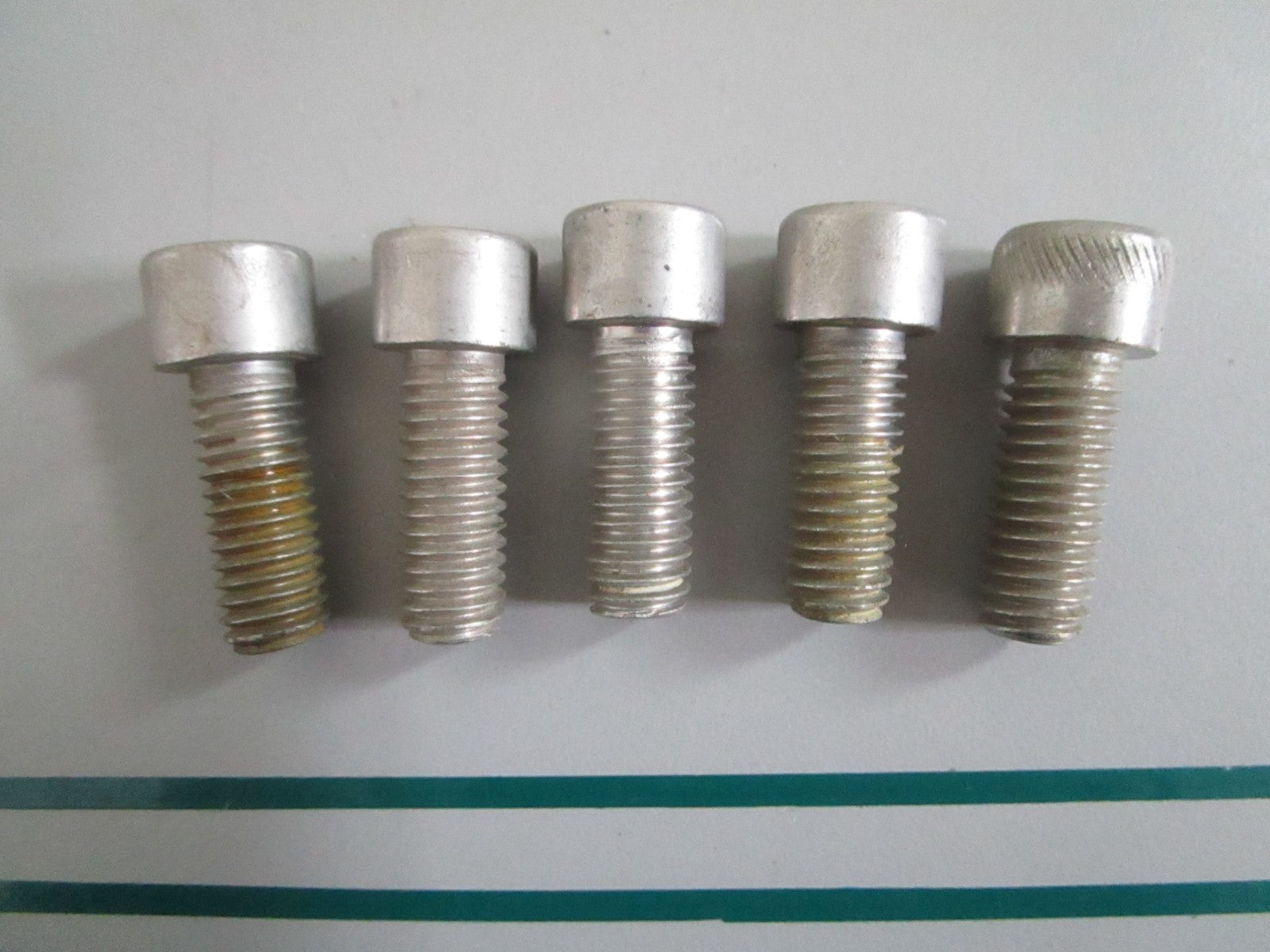 NEW OEM (LOT OF 5) 941810 Volvo Penta Screw 0820