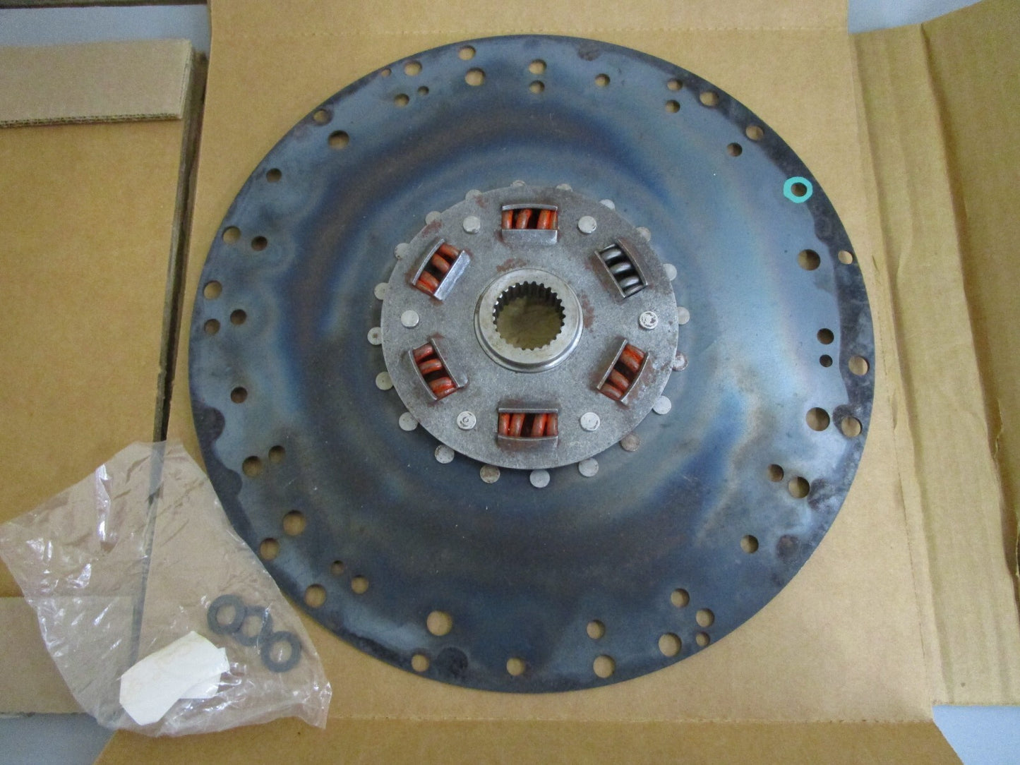 *NEW OEM* 0820 Volvo Penta Absorber 855694