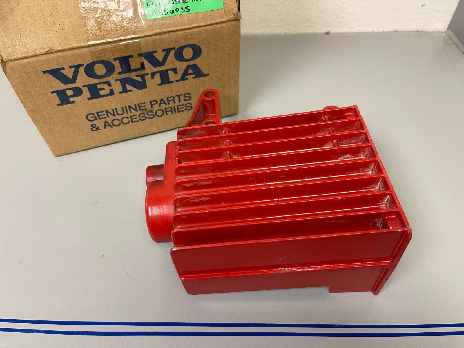 *NEW OEM* 0720 Volvo Penta Heat Exchanger Housing 3856035