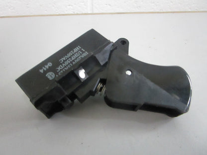 NEW OEM 131004-00 Black+Decker Switch 0820