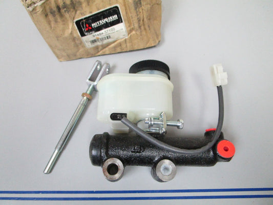 *NEW OEM* 0720 Mitsubishi Caterpillar Forklift Master Cylinder 91484-37100