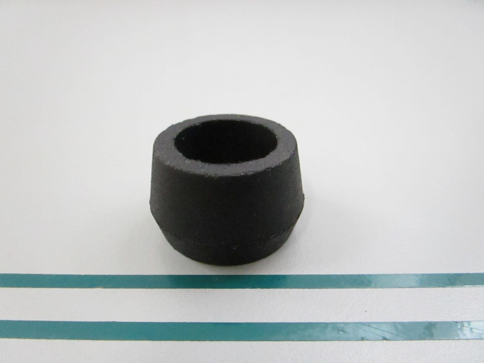 NEW OEM 23-41675 1 Mercury Quicksilver Bushing 0810