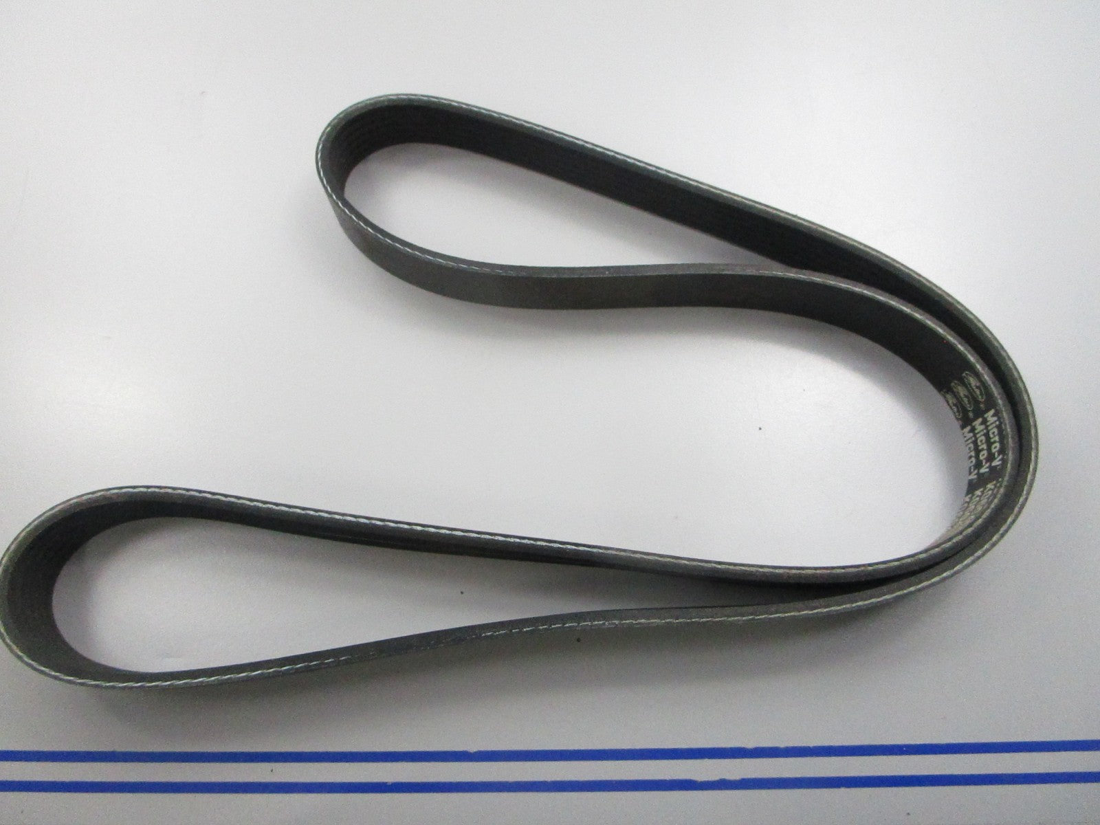 NEW K060450 Gates Micro=V Serpentine Belt 0810