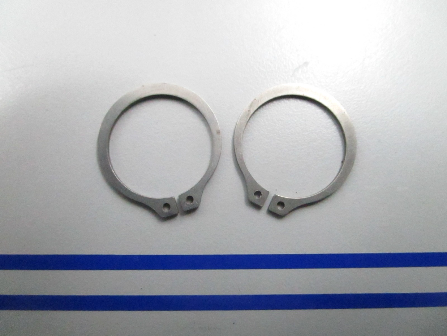 *NEW OEM* (LOT OF 2) 0810 OMC Johnson Evinrude Retaining Ring 908141 0908141