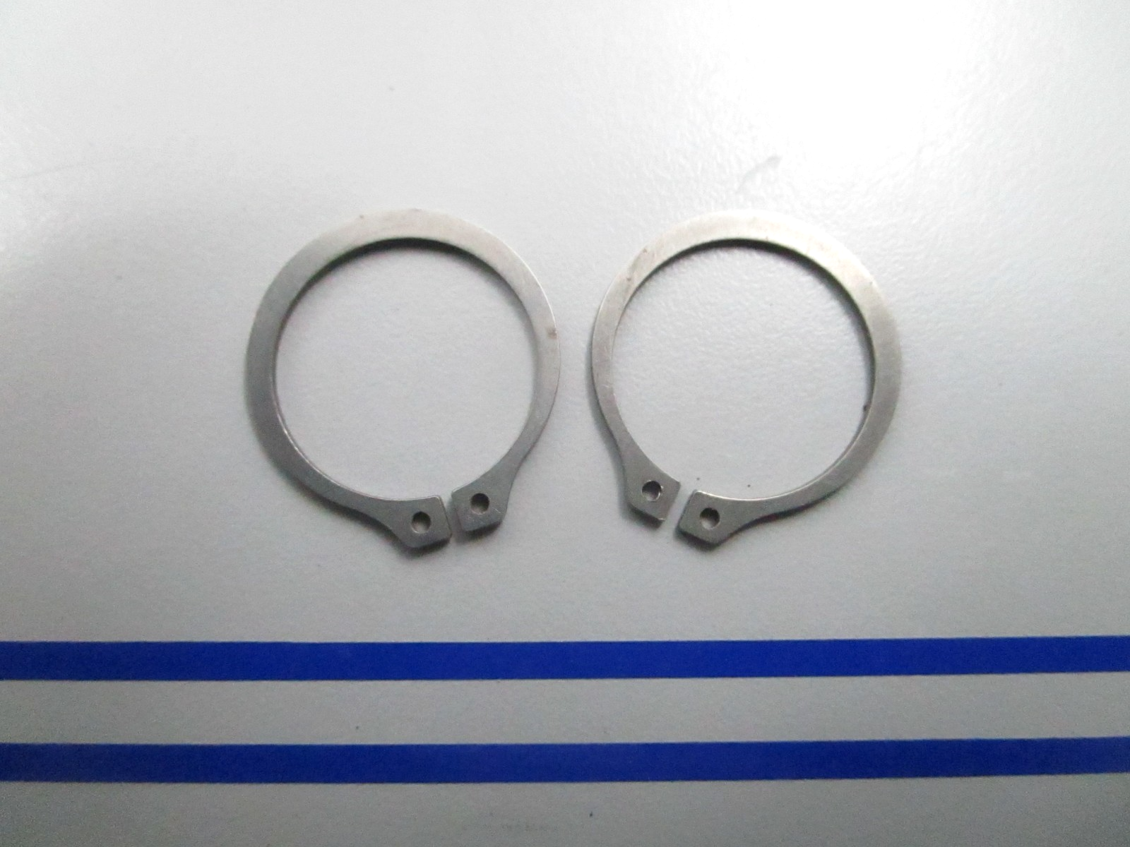 *NEW OEM* (LOT OF 2) 0810 OMC Johnson Evinrude Retaining Ring 908141 0908141
