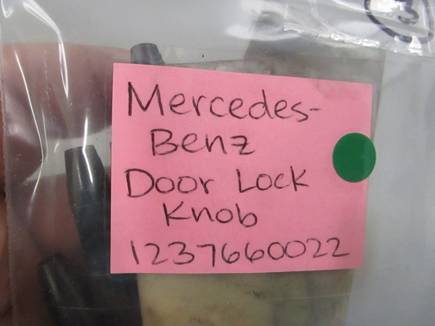 NEW OEM 1237660022 Mercedes-Benz Door Lock Knob 0810