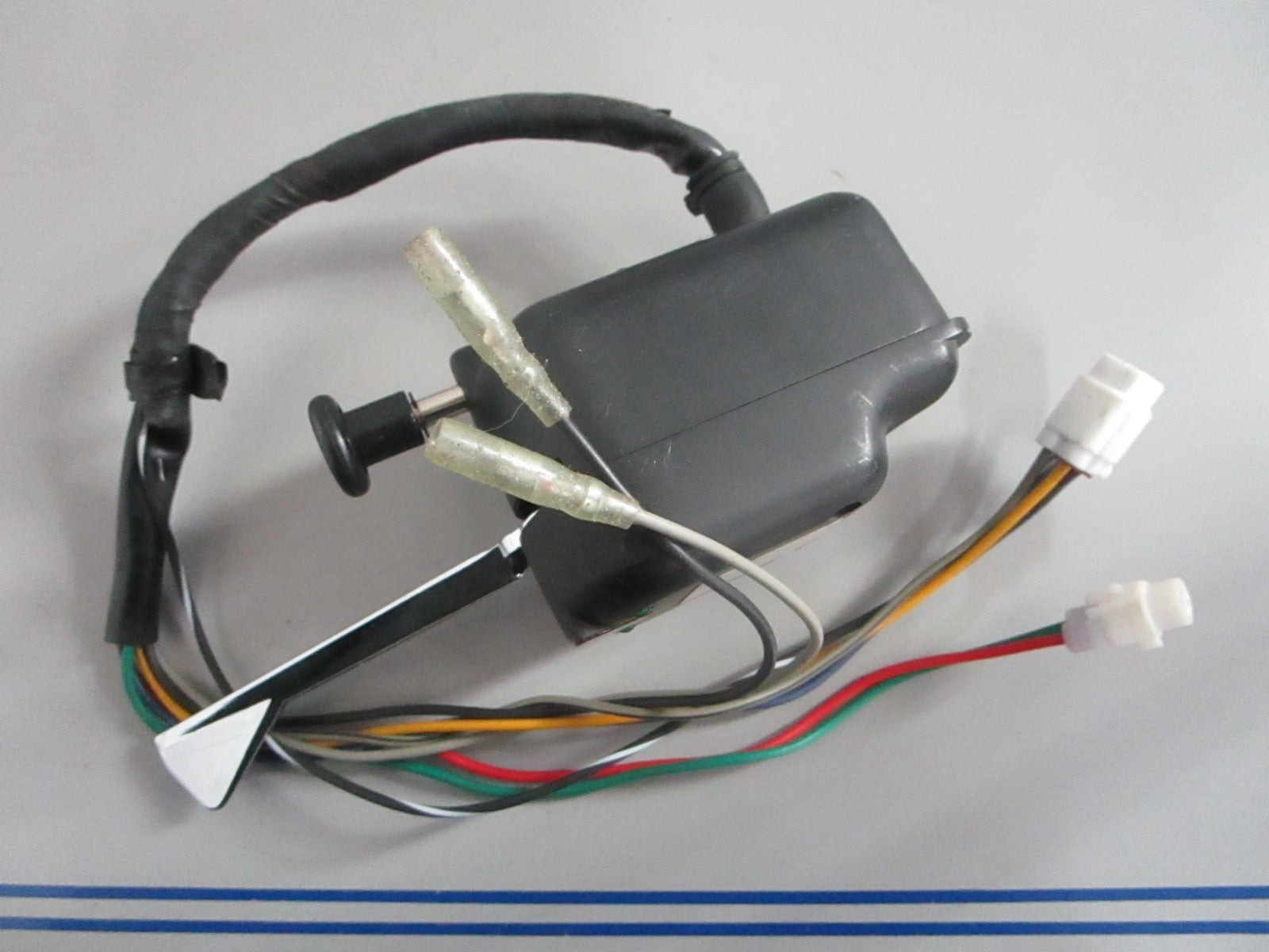 NEW OEM DOT QQC 86 PM Model 500 Turn Signal 0820