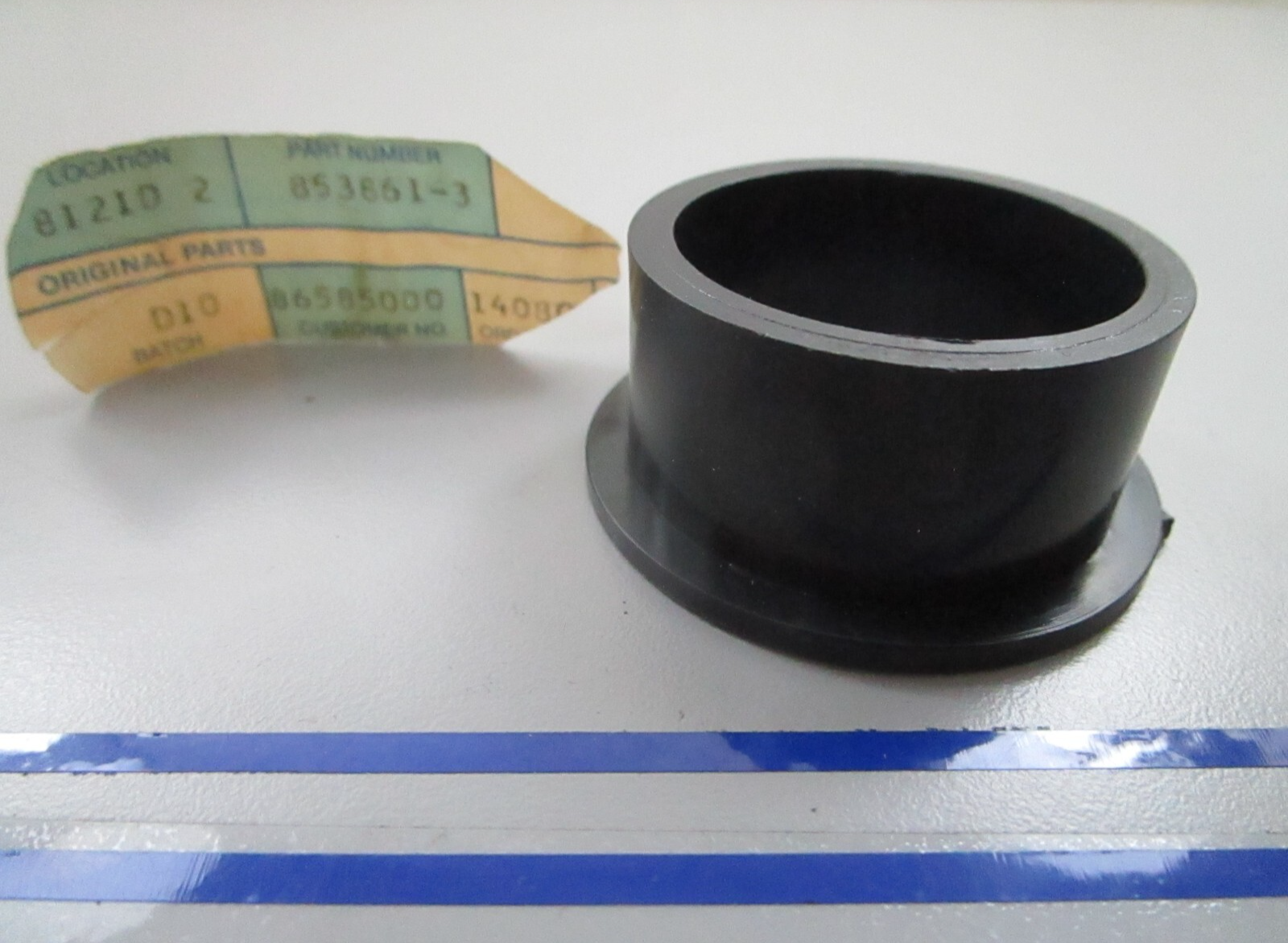 *NEW OEM* 0810 Volvo Penta TSK Bushing 853861-3