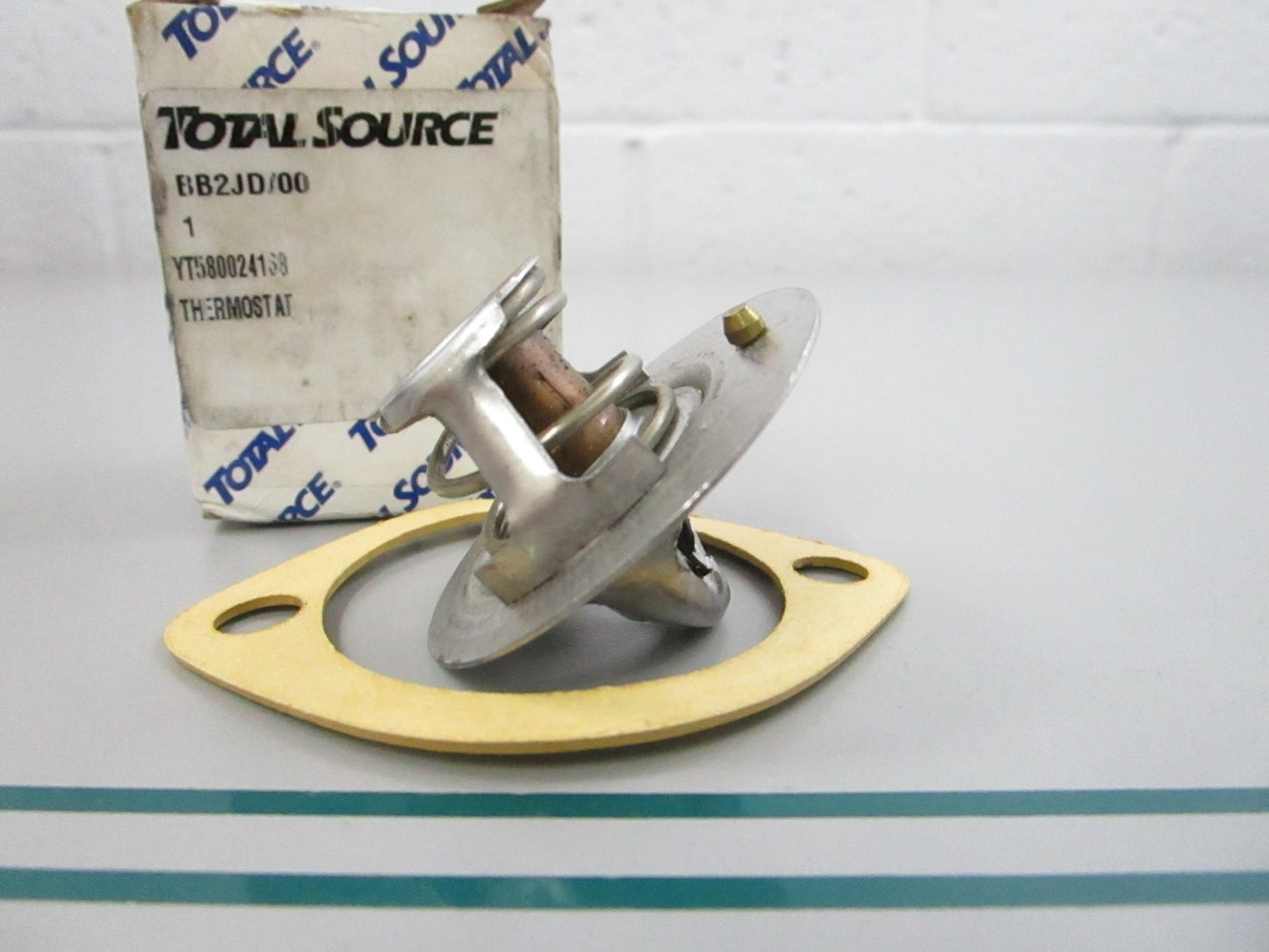 NEW YT580024168 For: Yale Total Source Thermostat 0810