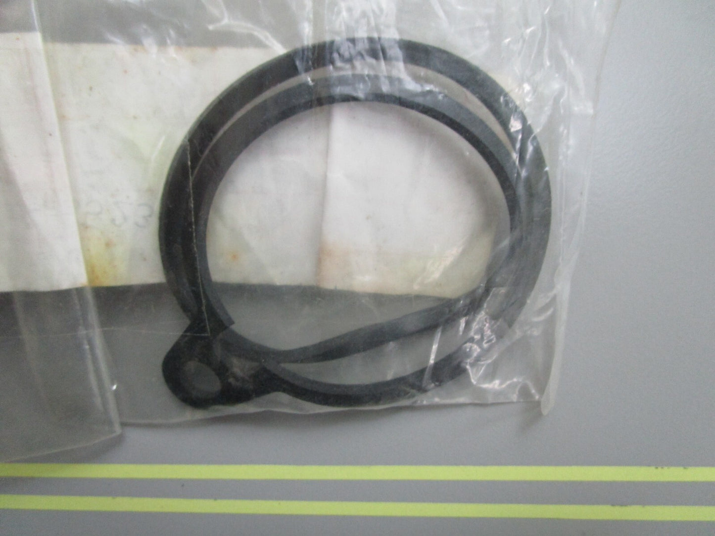 *NEW OEM* 0810 Volvo Penta Gasket 3852317