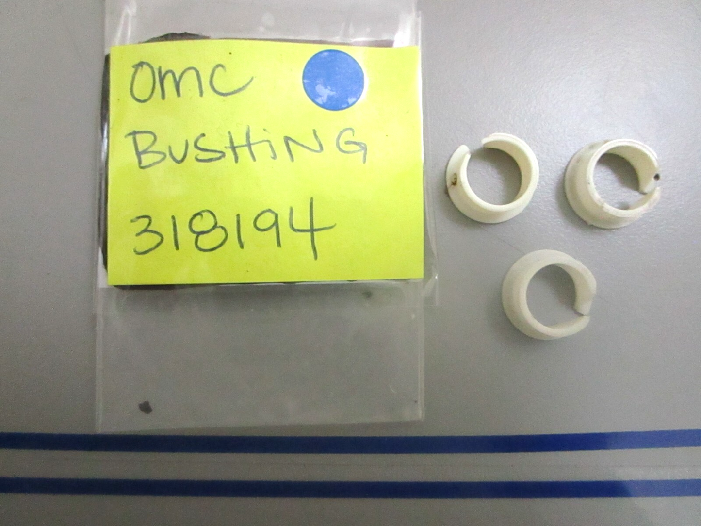 *NEW OEM* (LOT OF 3) 0810 OMC Johnson Evinrude Bushing 318194 0318194