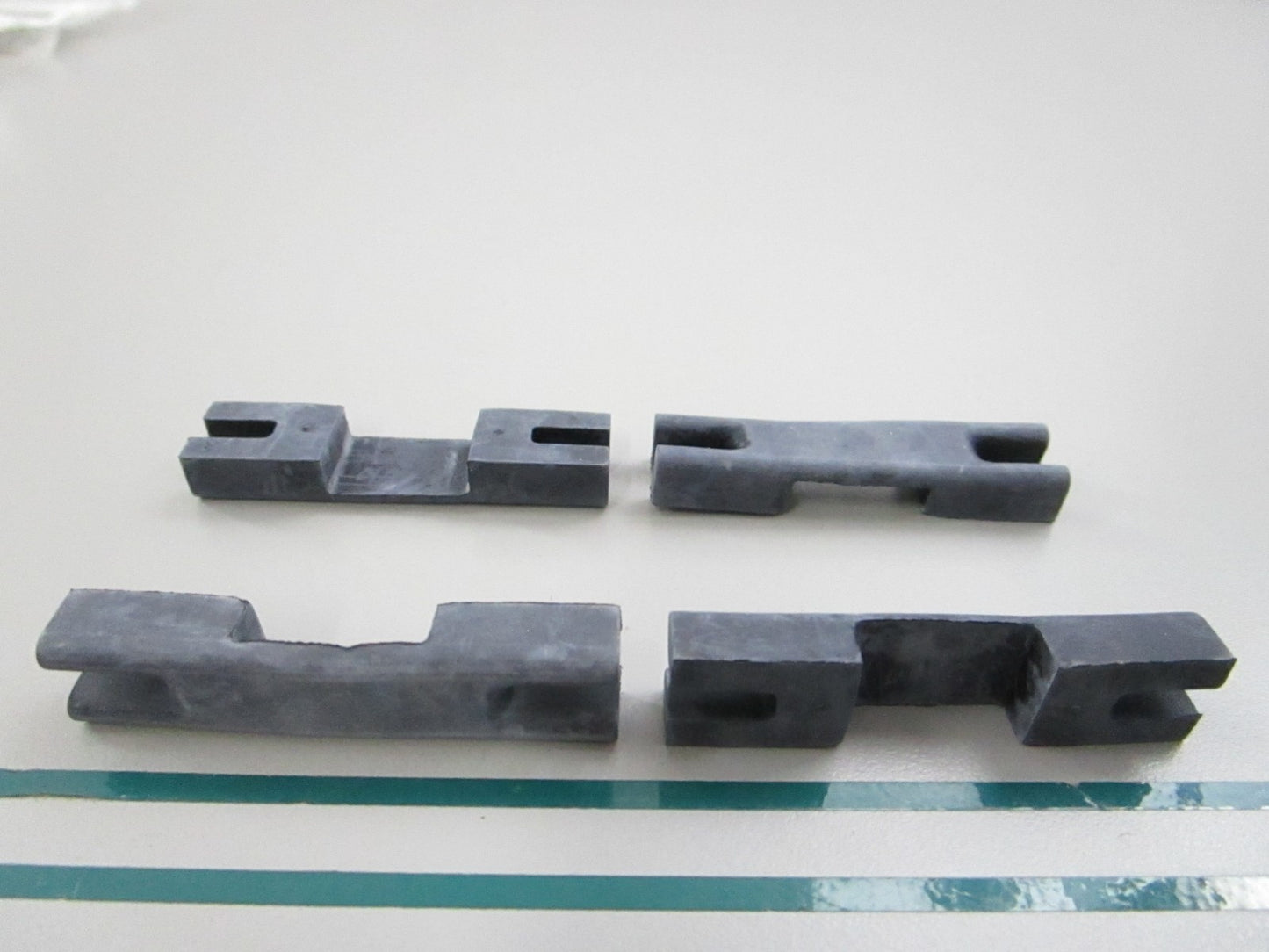 NEW OEM (LOT OF 4) 65W-45128-00-00 Yamaha Seal 0810