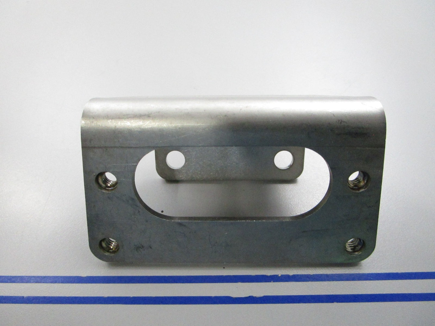 NEW OEM 3863309 Volvo Penta Bracket 0810