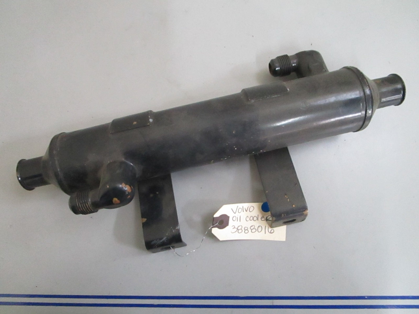 *NEW OEM* 0820 Volvo Penta Oil Cooler 3888016