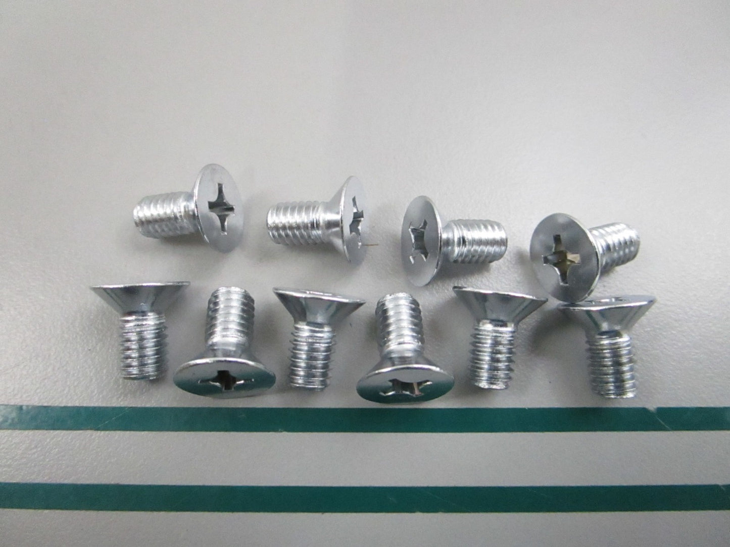 NEW OEM (LOT OF 10) 92703-06012 Yamaha Flat Head Screw 0810