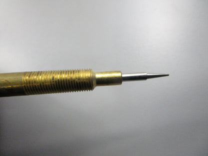 *NEW OEM* 0810 OMC Johnson Evinrude Needle Valve 431633 0431633