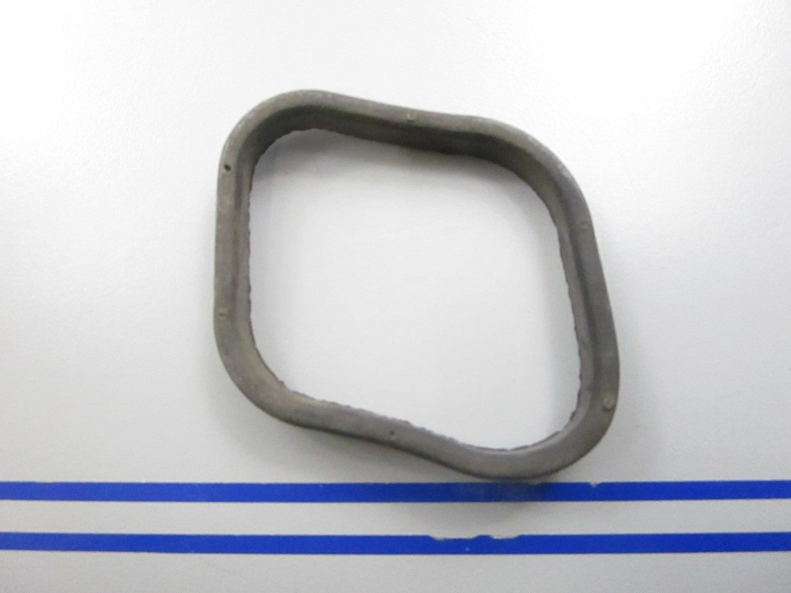 *NEW OEM* 0720 OMC Johnson Evinrude Exhaust Tube Seal 318996 0318996