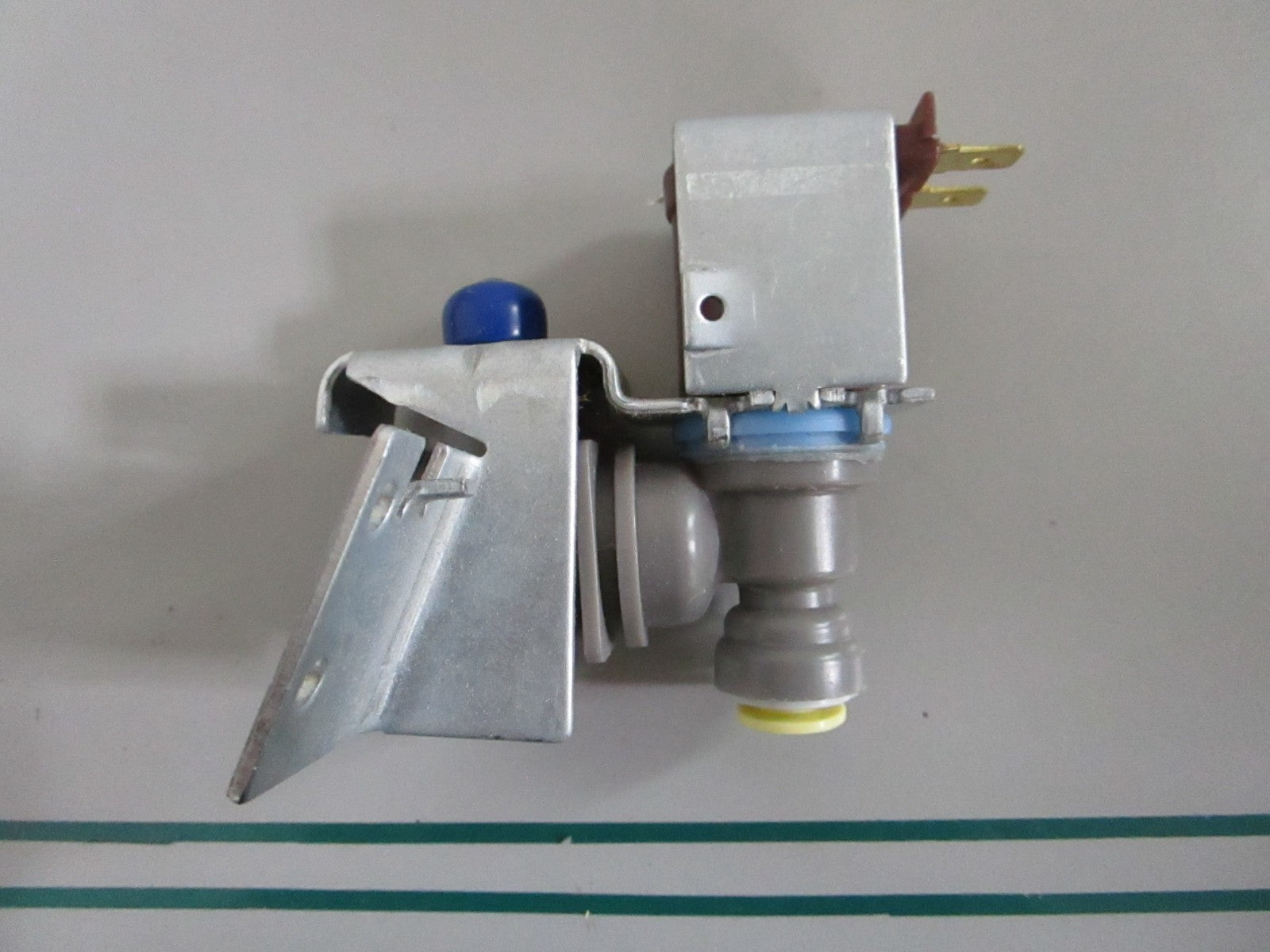 Whirlpool NEW OEM Refrigerator Water Inlet Valve W11766865 NOS Genuine 0820