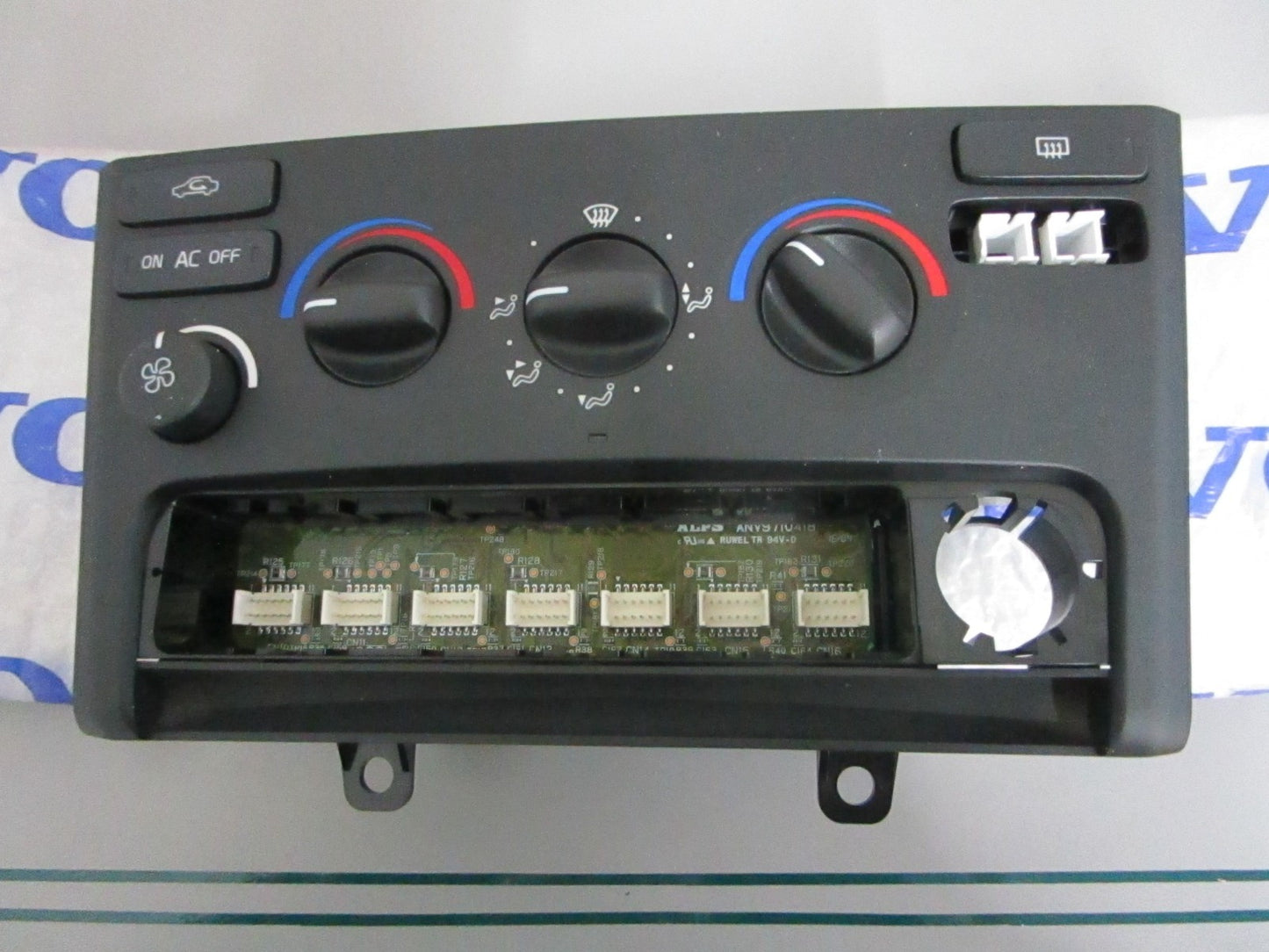 NEW OEM 30746024 Volvo Penta Climate Control Unit 0820