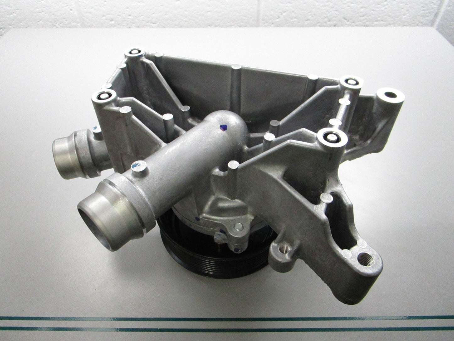 NEW OEM PW-503 BC3Z-8501-B For Motorcraft Water Pump 0820