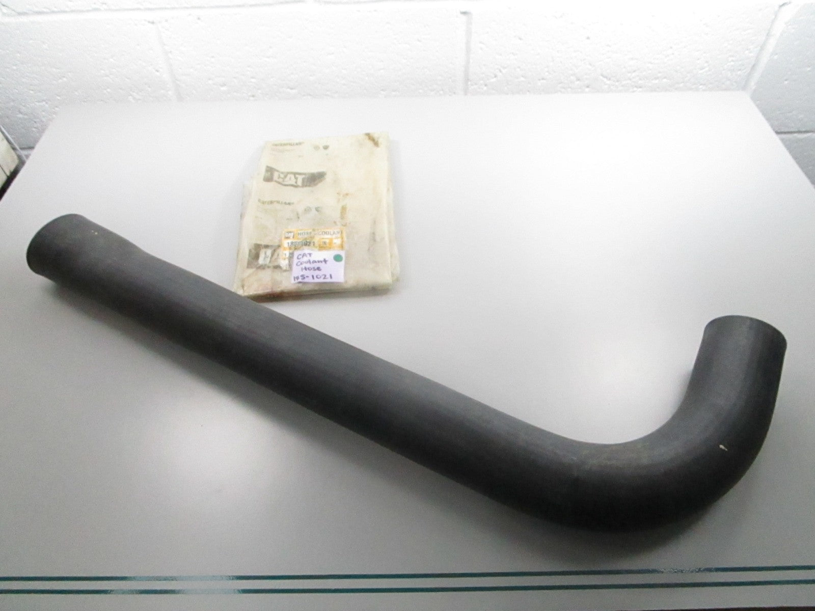 NEW OEM 185-1021 CAT Coolant Hose 0810