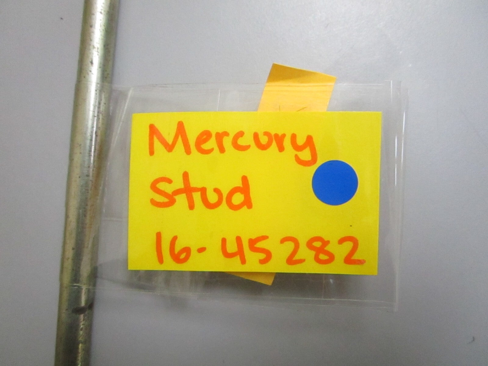 *NEW OEM* 0820 Mercury Quicksilver Stud 16-45282