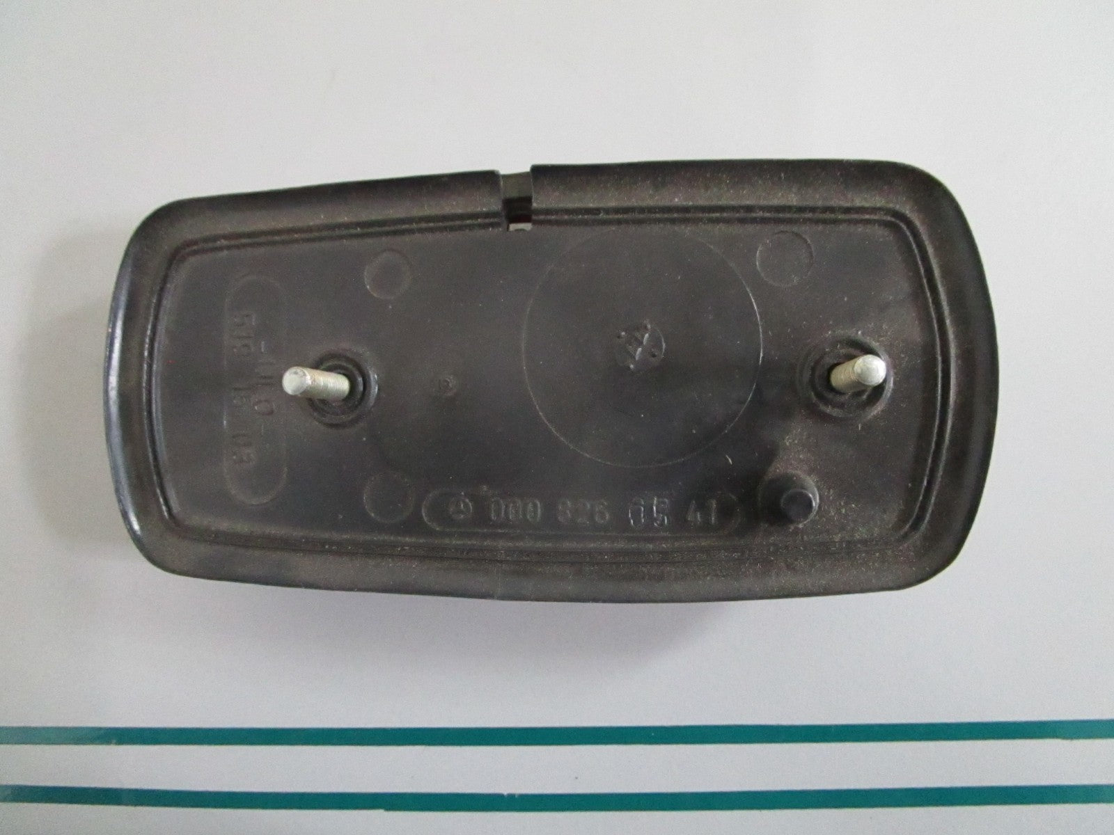 NEW OEM 000826541 Mercedes-Benz LH Rear Reflector 0820