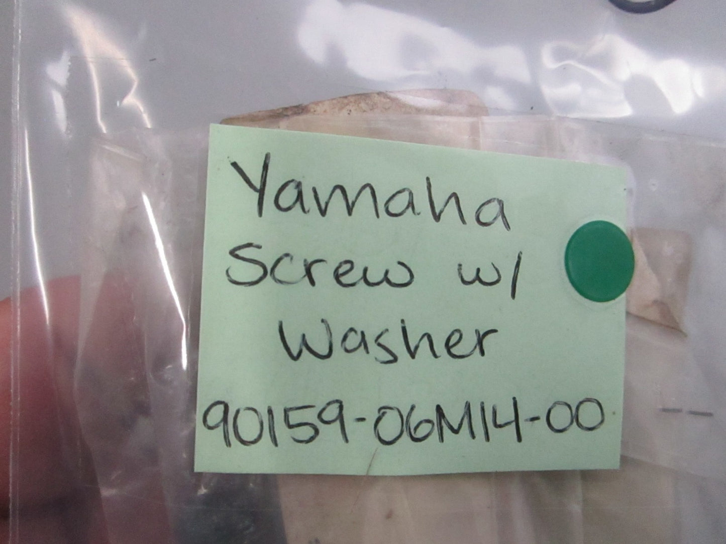 NEW OEM 90159-06M14-00 Yamaha Screw w/ Washer 0810