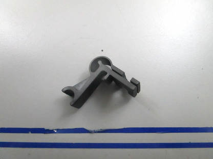 *NEW OEM* 0810 OMC Johnson Evinrude Throttle Cable Retainer 336558 0336558