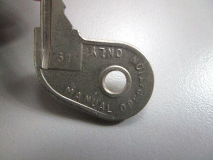 *NEW OEM* 0750 OMC Johnson Evinrude  IGNITION KEY (73-31)  501795 0501795