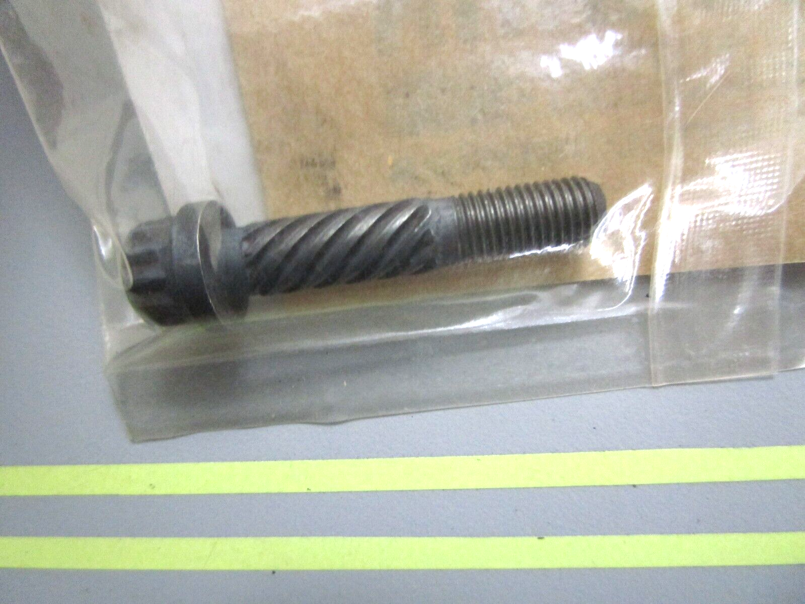 *NEW OEM* 0750 Yamaha CRANKSHAFT CONNECTING ROD BOLT 62Y-11654-00-00