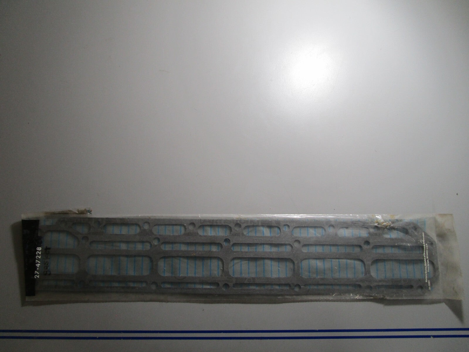 *NEW OEM* 0810 Mercury Quicksilver Gasket 27-47228