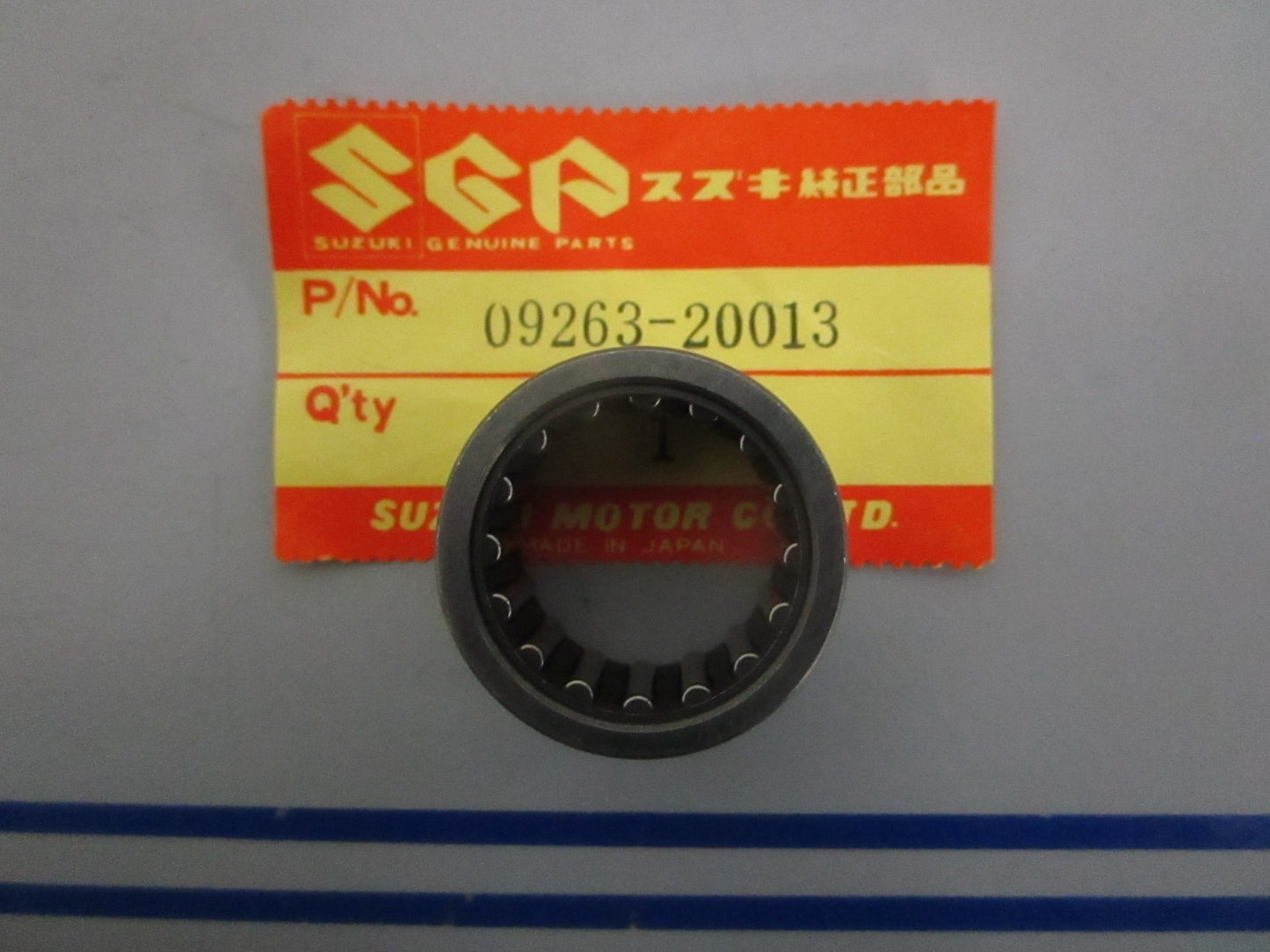 NEW OEM 09263-20013 Suzuki Roller Bearing 0820