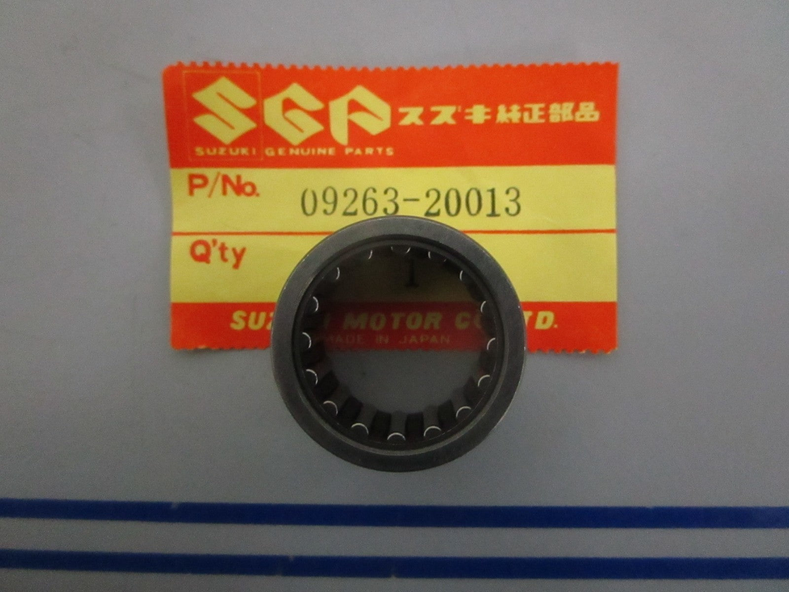 NEW OEM 09263-20013 Suzuki Roller Bearing 0820