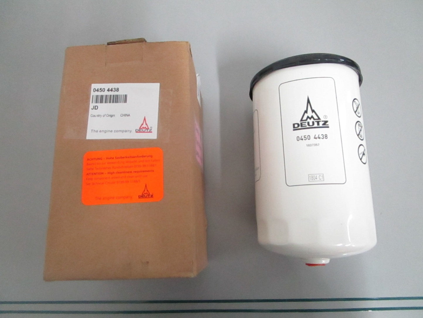 NEW OEM 0450-4438 Deutz Fuel Filter 0820