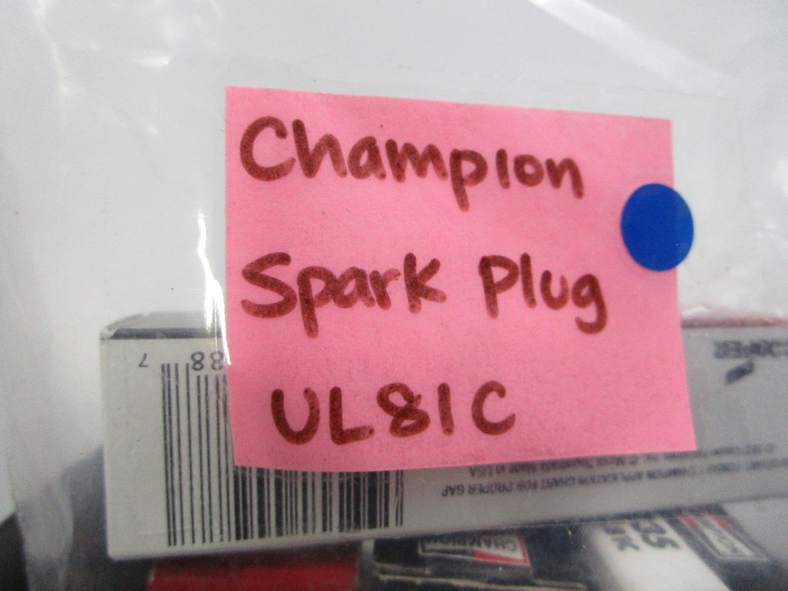 *NEW* (LOT OF 4) 0810 Champion Spark Plug UL81C