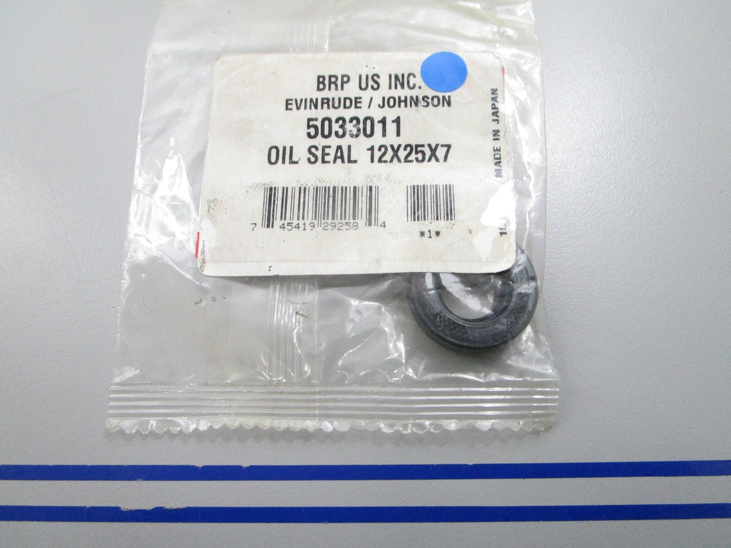 *NEW OEM* 0810 OMC Johnson Evinrude 12 x 25 x 7 Oil Seal 5033011