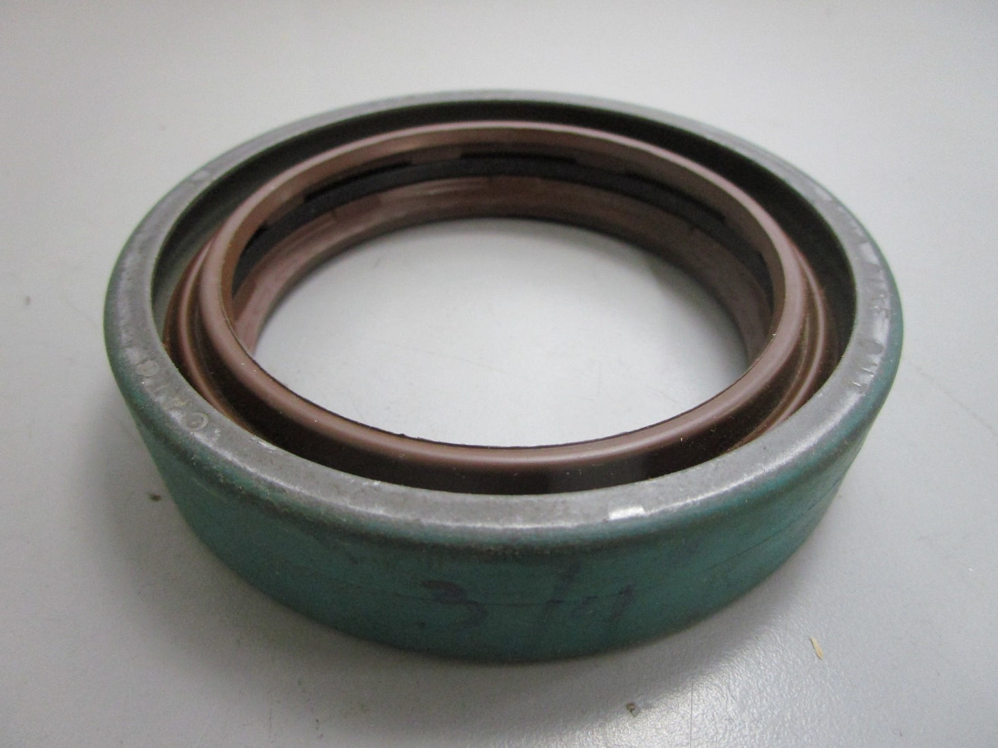 *NEW OEM* 0820 CAT 84.29mm Shaft Diameter Lip Seal 124-2375