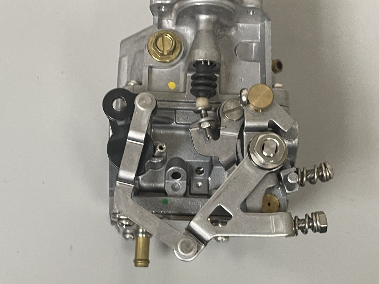 NEW OEM 3G2-03100-3 Nissan Tohatsu Carburetor 9.9 15 18 HP 0670