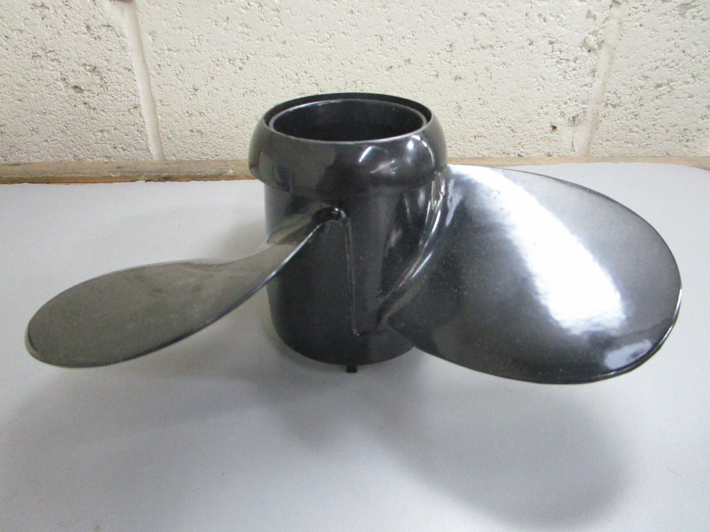 *NEW OEM* 0820 OMC Johnson Evinrude 9.9-15HP 10×7 Propeller 398126 0398126