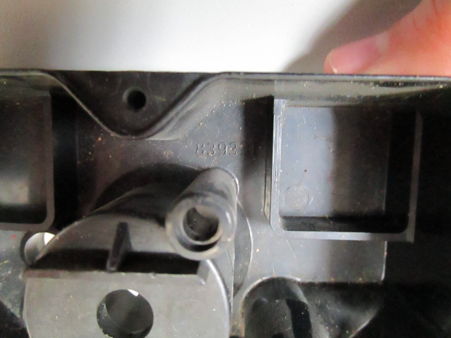 *NEW OEM* 0810 Volvo Penta Relay Housing 839331