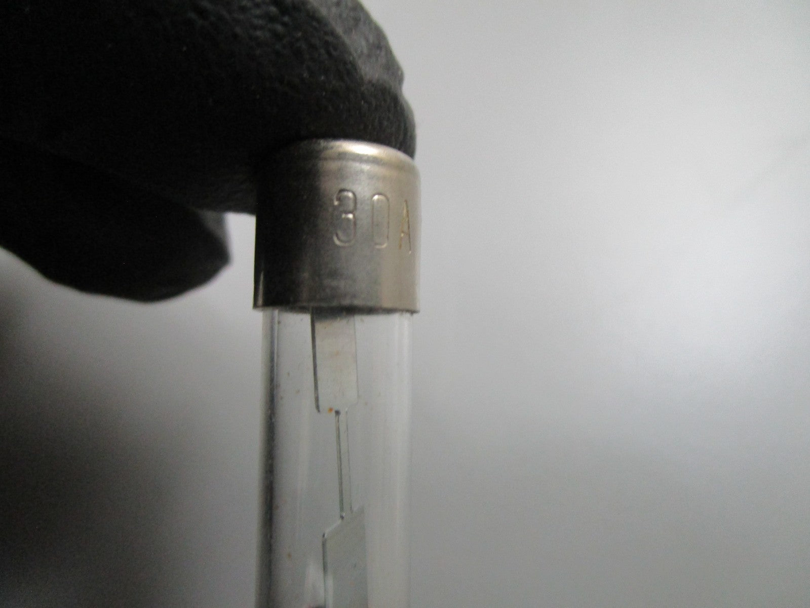 *NEW OEM* 0810 Volvo Penta Fuse 850905