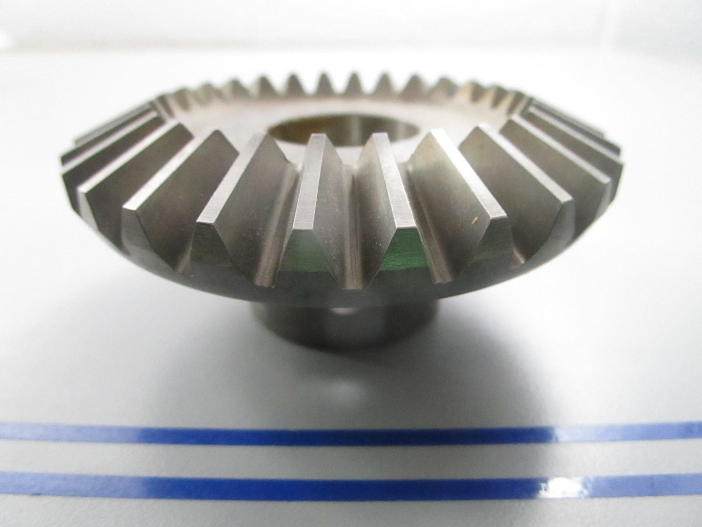 NEW OEM 43-28761 Mercury Quicksilver 28T Gear 0810